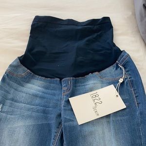NWT Over the bump maternity jeans